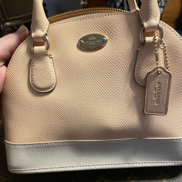 Coach purse, brand new never used - Picture 1 of 2
